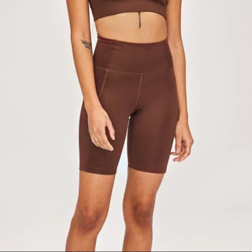 GIRLFRIEND COLLECTIVE NWT Brown Earth High-Rise Shorts Gym Athletic Bike Shorts